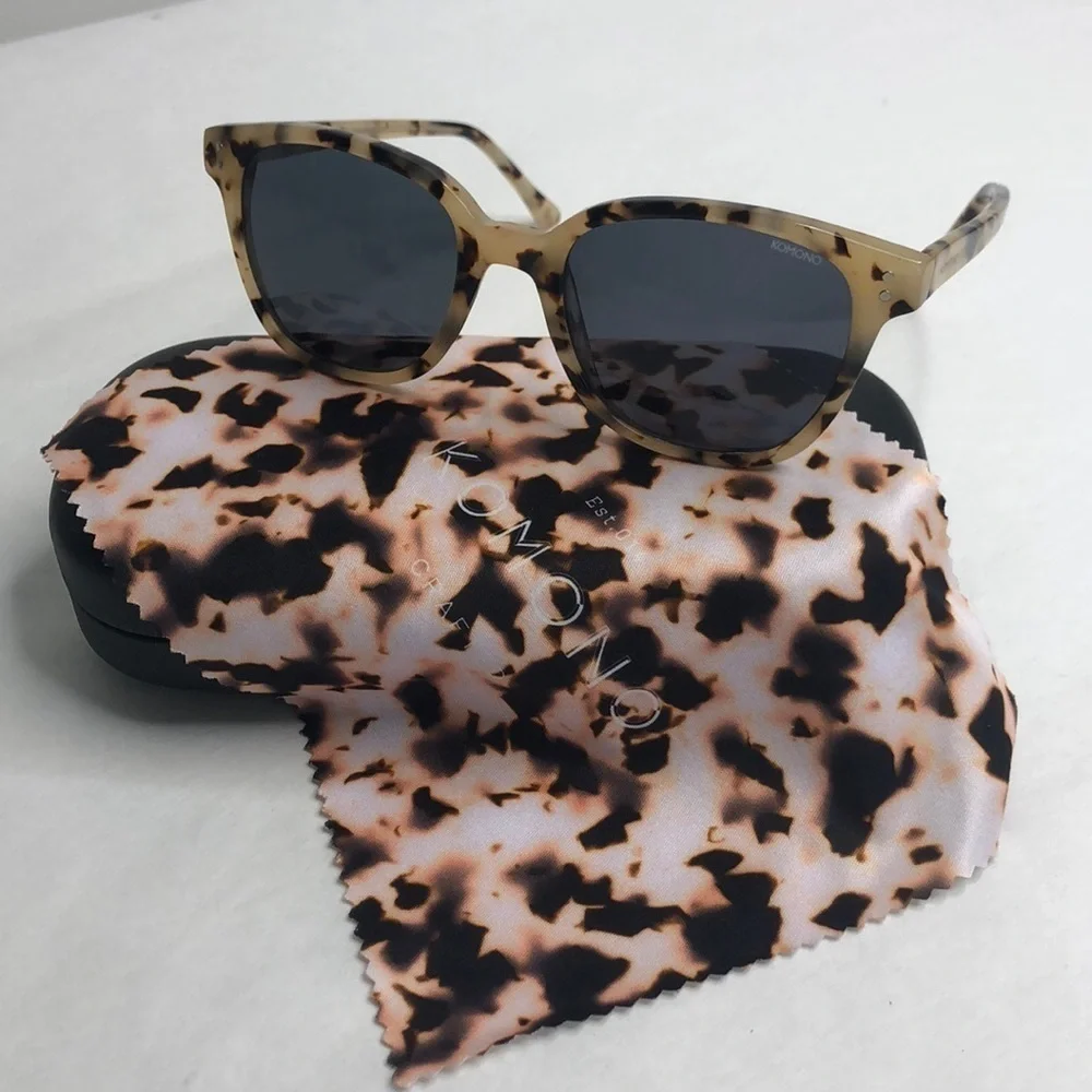 NEW KOMONO Renee Ivory Demi sunglasses (NWT) Cream Brown Tortoise